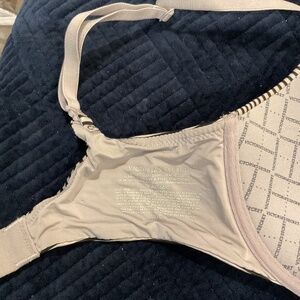 32 d vs bra
